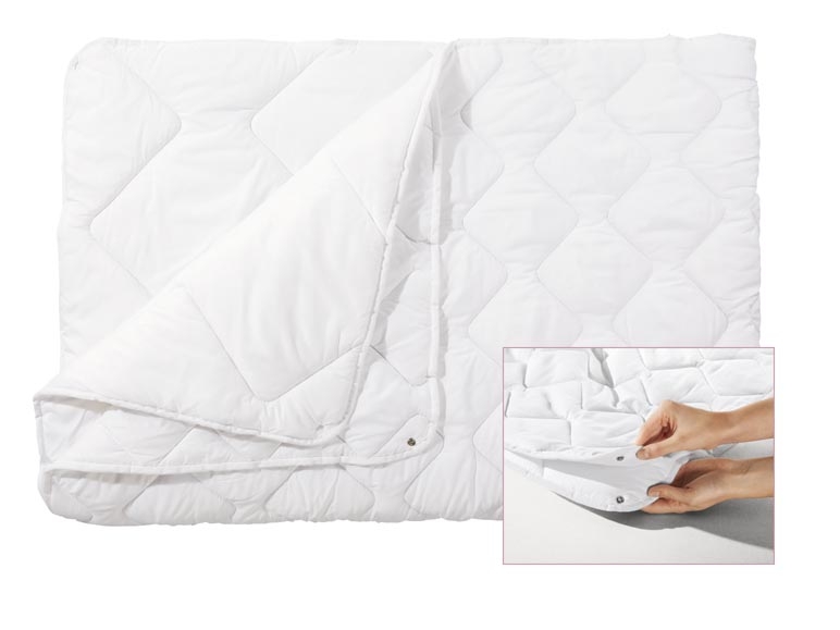 Couette 4 saisons ***Cet article est disponible uniquement au Tessin.***
