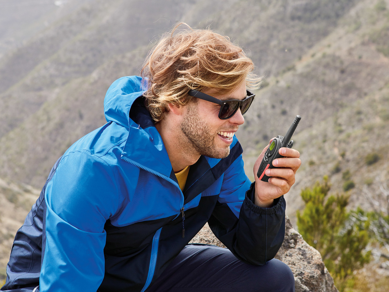 Silvercrest PMR Twintalker Two-Way Radio Set1