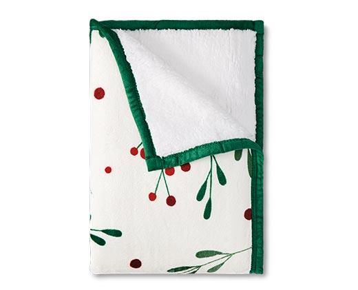 Huntington Home 
 50" x 60" Velvet Plush Sherpa Throw