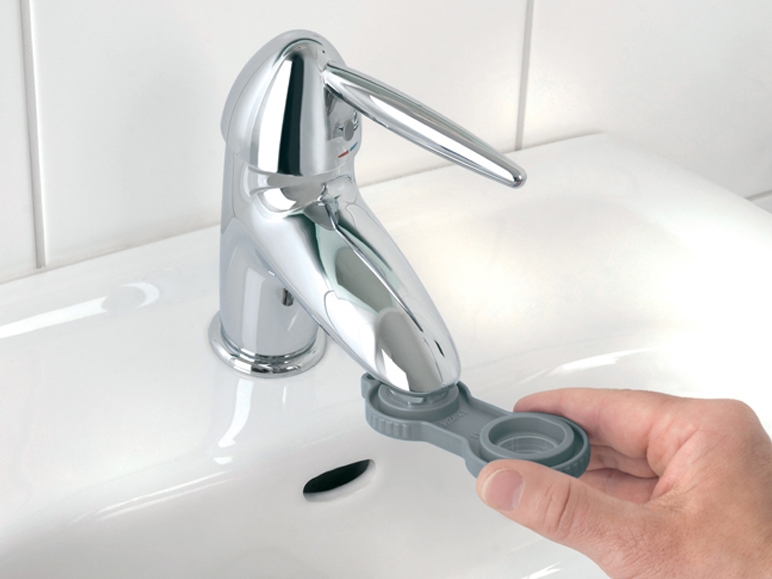 Water-Saving Aerator Kit