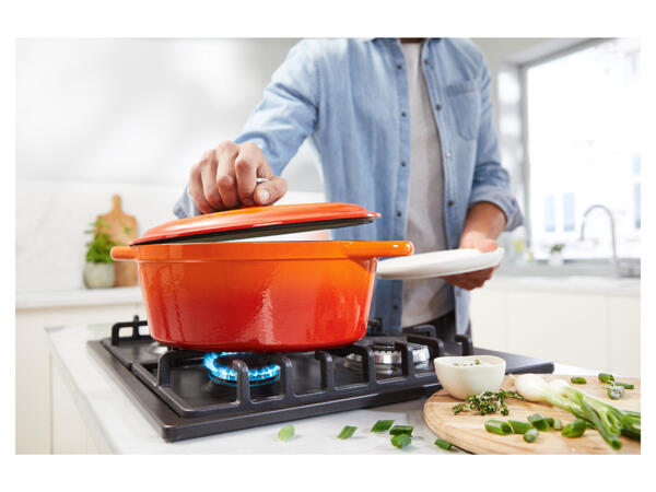 Cast Iron Casserole Dish