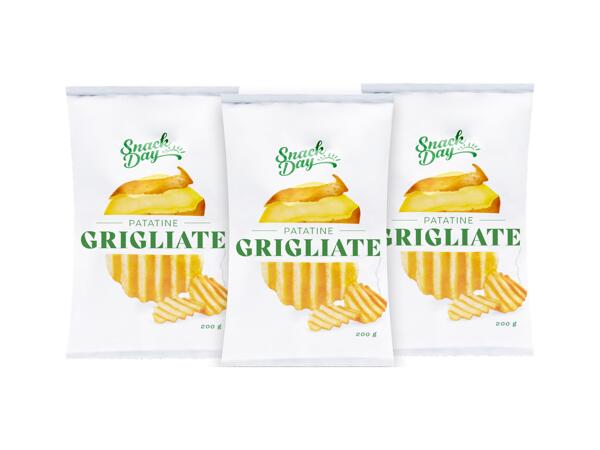 Crinkle cut chips