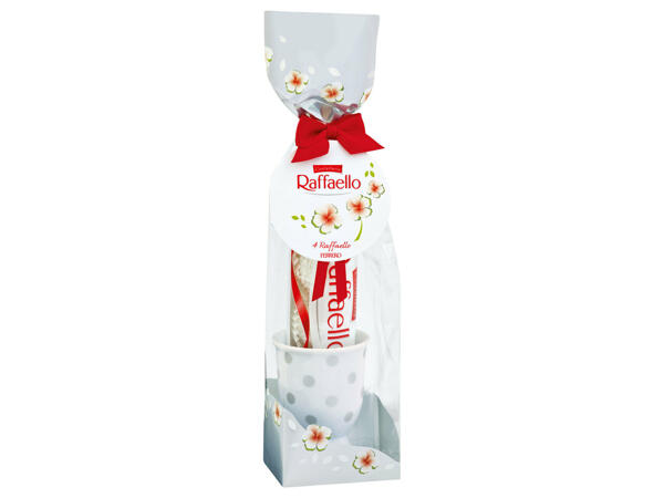 FERRERO Pralinen im Porzellan-Eierbecher