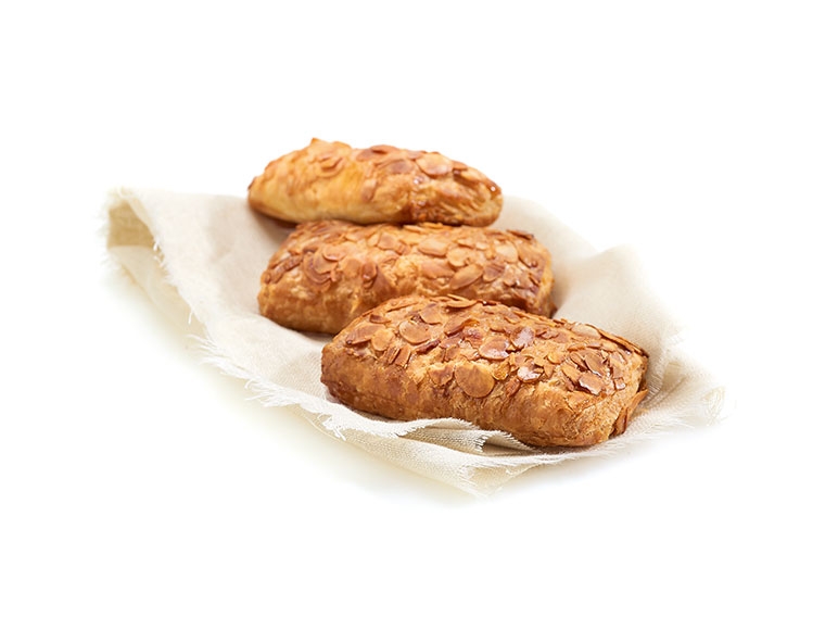 Amandelgebak met crèmevulling