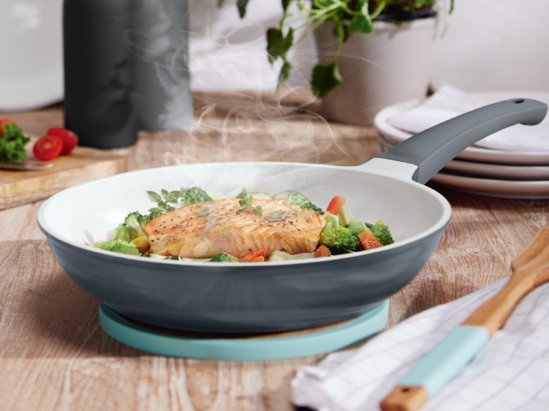 ERNESTO(R) 24cm/28cm Ceramic Frying Pan