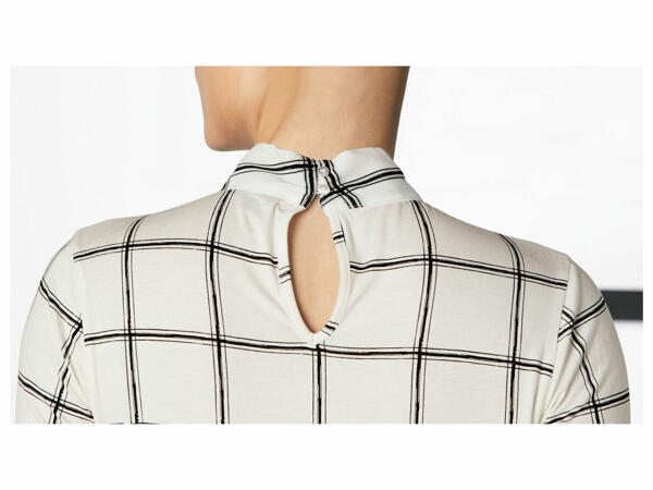 Esmara Blus