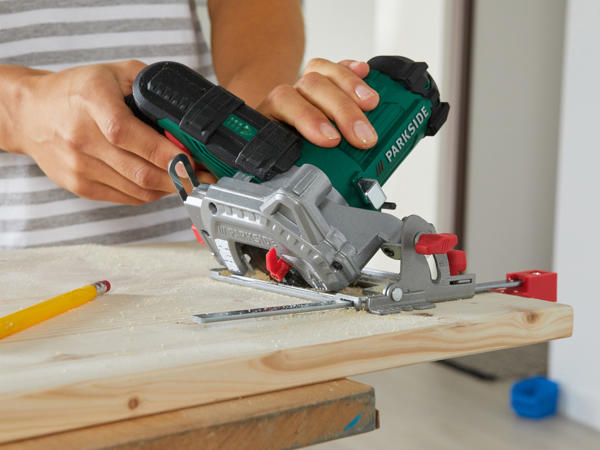 Cordless Circular Saw