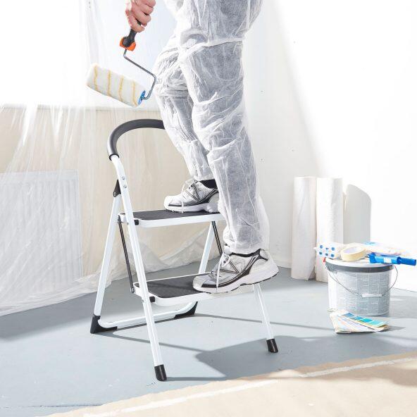 WORKZONE(R) 				Zusammenklappbare Haushaltstrittleiter