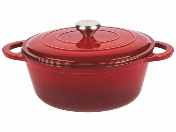 Cast iron casserole dish