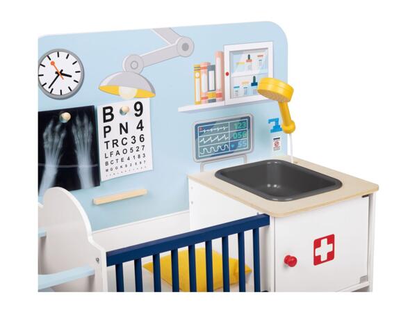Playtive 2-in-1 Baby Clinic and Vets - 10 Piece Set