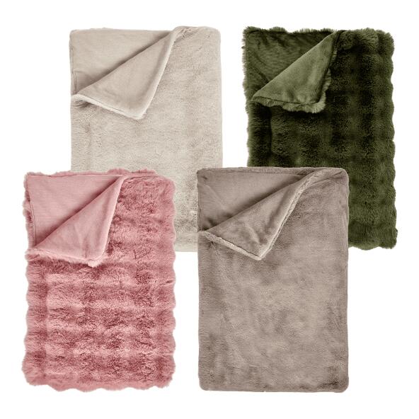 HOME CREATION(R) 				Couverture en fausse fourrure