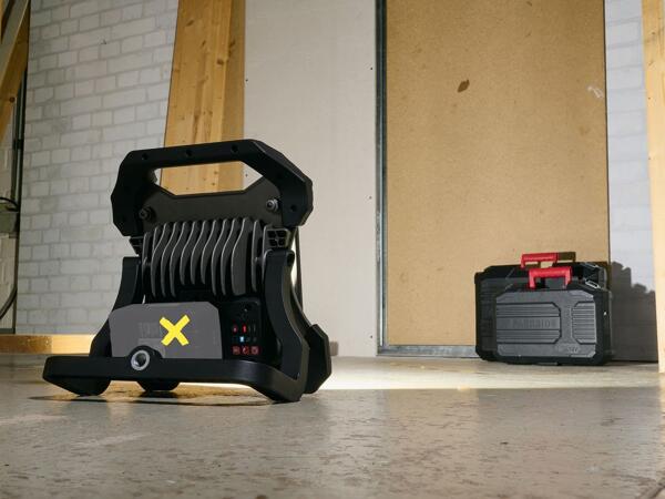 Cordless LED Light