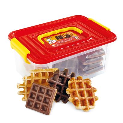 Waffeln in einer Plastikaufbewahrungsdose
