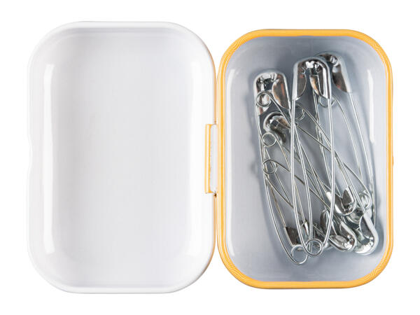 Crelando Assorted Sewing Accessories