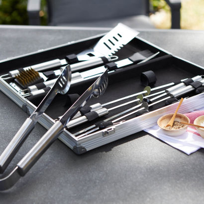 Grillredskaber i aluminiumkuffert