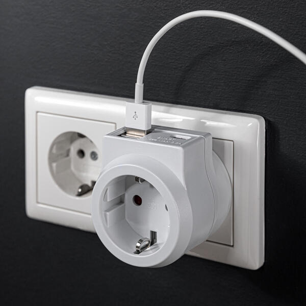 Steckdosenadapter
