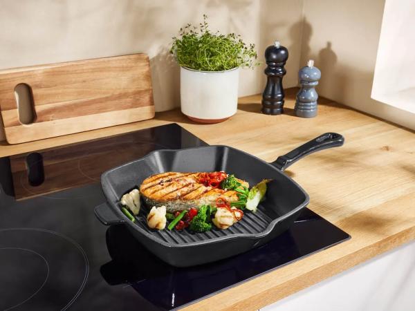 Cast iron griddle pan, 24cm