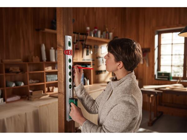 Level, Try Square Set, Saw Angle Guide or Universal Dowelling Jig