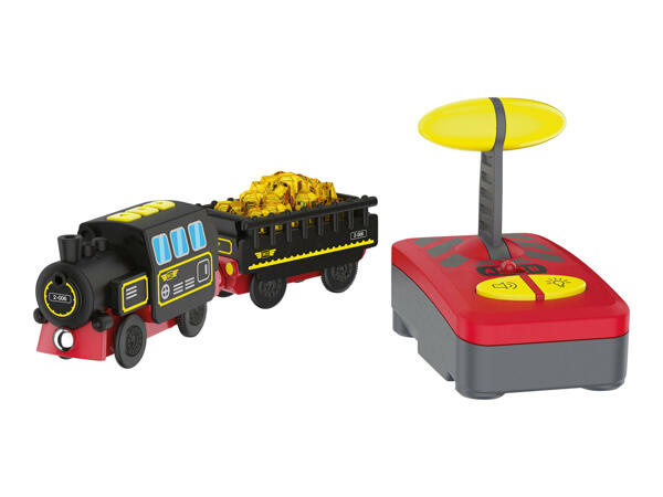 Playtive Remote-Controlled or Rechargeable Self-Propelling Train