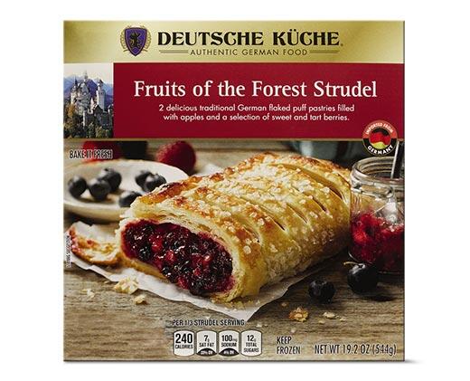 Deutsche Küche 
 Apple or Fruits of the Forest Strudel