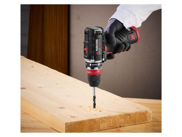 Cordless drill driver set