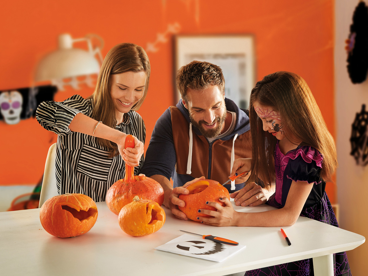 Melinera Pumpkin Carving Set with Light1