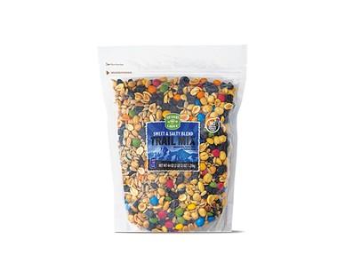 Southern Grove Sweet & Salty Blend Trail Mix