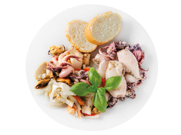 Weißer Thunfisch in Stücken