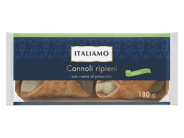 Cannoli with Pistachio filling