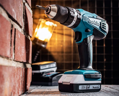 Makita Akku-Schlagbohrschrauber HP 457 DWE
