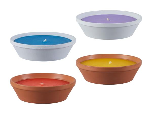 Pot en terre cuite avec bougie citronnelle