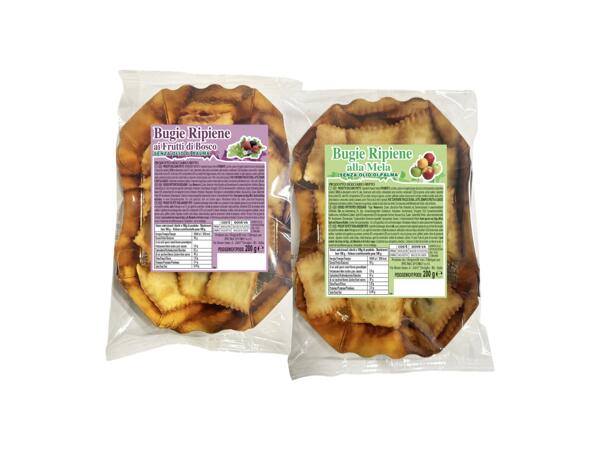 Bugie filled with apples or wild berries