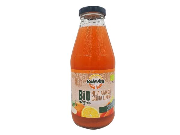 Organic Drink with Orange, Carrot and Lemon