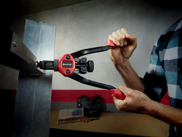 Rivet Nut Tool with Accessories