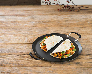 Crofton 11" Comal