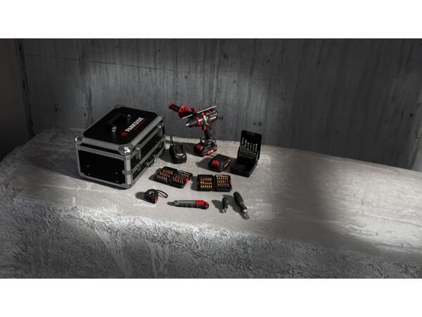 Cordless impact driver