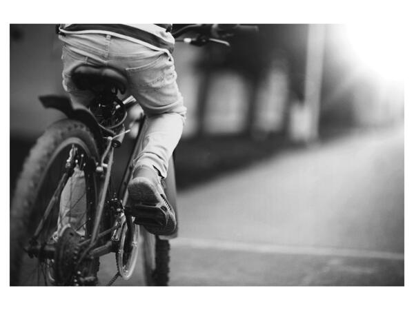 CRIVIT CYKLISTICKÁ HELMA S KONCOVÝM SVĚTLEM PRO DĚTI