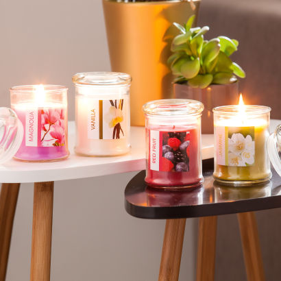 Verre avec bougie parfumée