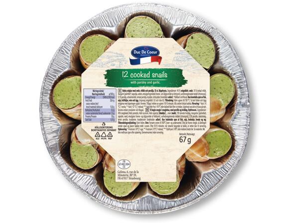 Sniglar fyllda med vitlök