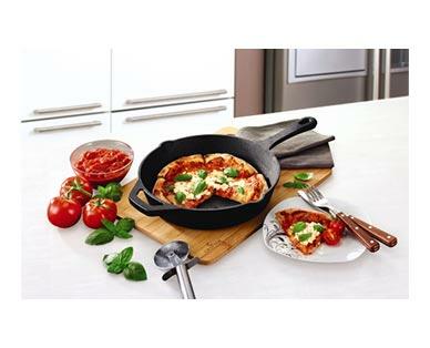 Crofton 
 Cast Iron 10" Skillet