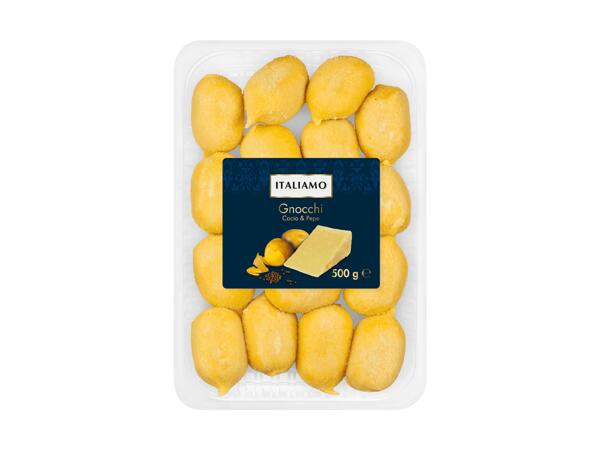 Gnocchi fourrés cacio et poivre