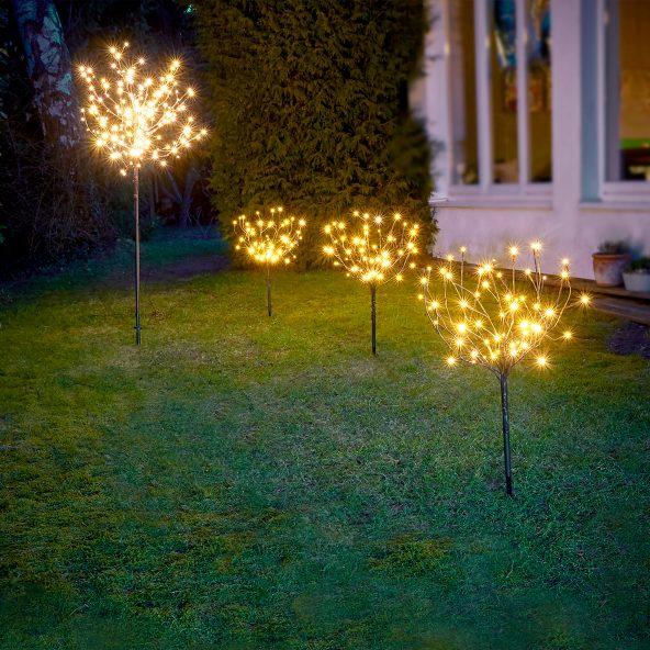 Arbre ou ensemble d'arbrisseaux à LED