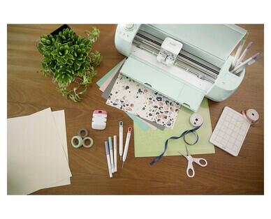CRICUT(R) 
 SCHNEIDEPLOTTER EXPLORE AIR 2 STARTERSET