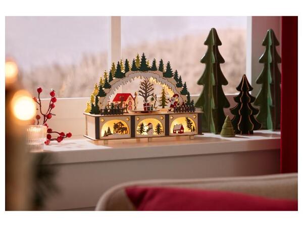 Dřevěný LED domek s pohyblivými figurkami