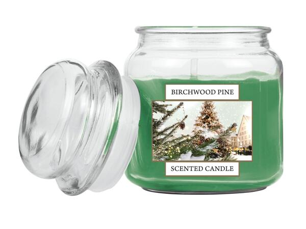 Scented candle with lid