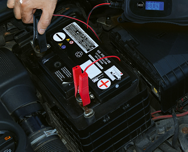 AUTO XS Autobatterie-Ladegerät
