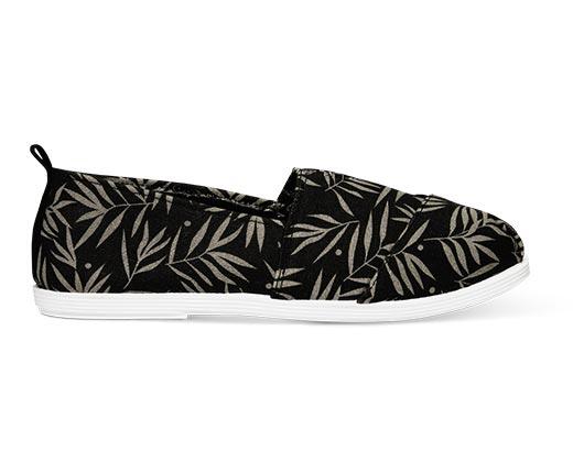 Serra
Memory Foam Canvas Slip-Ons