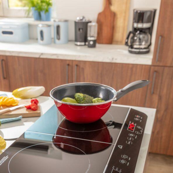 CROFTON(R) 				Minipoêle wok