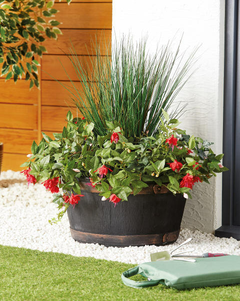 Gardenline Barrel Style Planter