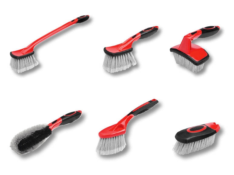 Assortiment de brosses auto
